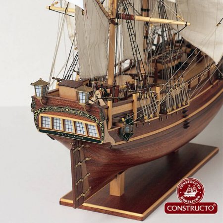 constructo 80817 H.M.S. Bounty 1/50 Kit de construcción tradicional en madera y metal. Casco hueco tradicional con falsa quilla y costillas precortadas de fabrica.