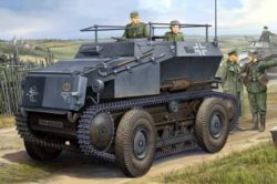 HOBBY BOSS 82491 Sd.Kfz.254 Tracked Armoured Scout Car Kit en plástico para montar y pintar. Incluye cadenas por eslabones individuales y fotograbados.