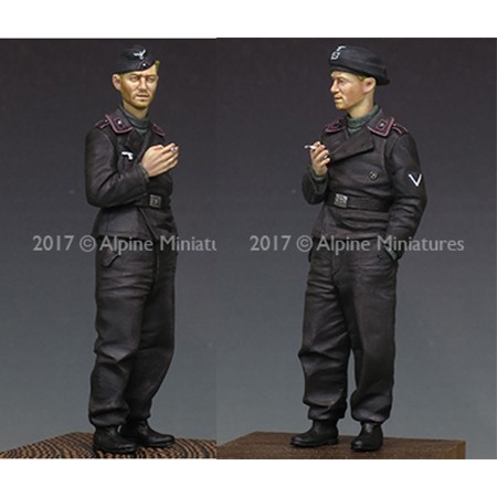 alpine miniatures 35226 German Panzer Crew nº1 vistiendo el uniforme de comienzo de la Segunda Guerra Mundial. Escultor: Sergey Traviansky escala 1/35