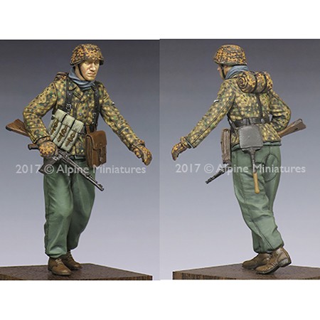 alpine miniatures 35229 SS NCO KG Hansen at Poteau nº1 Set en resina para montar y pintar. Incluye 1 figura y 2 cabezas. Representa un oficial de las SS del KG Hansen en Poteau durante la batalla de las Ardenas.