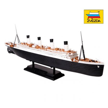 zvezda 9059 RMS Titanic 1/700 Kit en plástico para montar y pintar del famoso trasatlántico HMS Titanic. Piezas 150 Longitud 384 mm