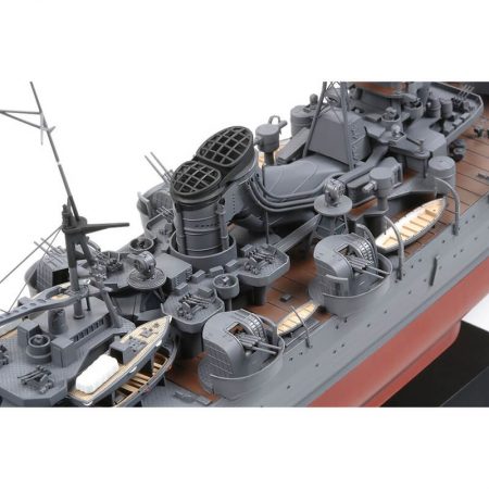 Tamiya 78021 Japanese Aircraft Carrying Cruiser Mogami 1/350 Kit en plástico para montar y pintar. Incluye piezas en fotograbado.