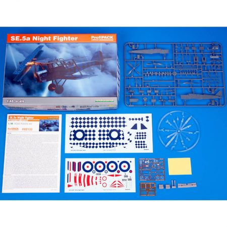 eduard 82133 SE.5a Night Fighter profiPACK Edition Kit en plástico para montar y pintar de la serie profiPACK de Eduard. La maqueta incorpora las modificaciones correspondientes a la versión de caza nocturna.