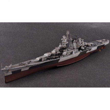 hobby boss 86513 USS Alaska CB-1 1/350 Kit en plástico para montar y pintar. Incluye piezas en fotograbado y pedestal.