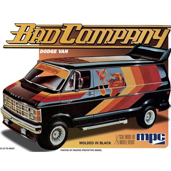 MPC 824/12 Dodge Van 1982 Bad Company 1/25Kit en plástico para montar y pintar.