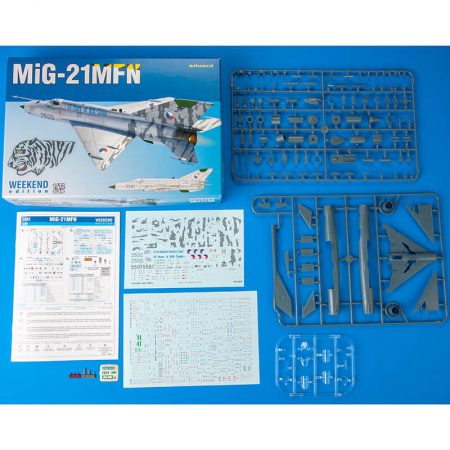 eduard 7452 MiG-21MFN Weekend Edition maqueta escala 1/72