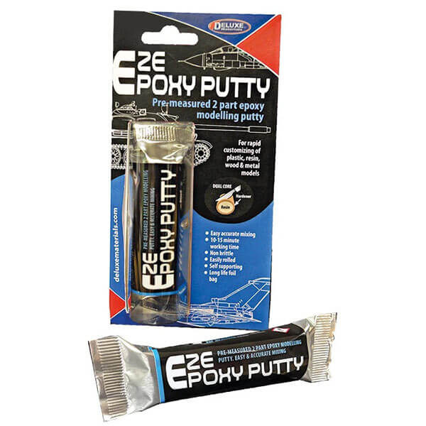 deluxe materials BD68 Deluxe EZE Epoxy Putty 25 gr Esta masilla epoxi bicomponente de fraguado rápido, 10-15 minutos, no encoge ni se agrieta. Es resistente y liviana y una vez fraguada es fácil de lijar, tallar y pintar. Envase de 25 gr.