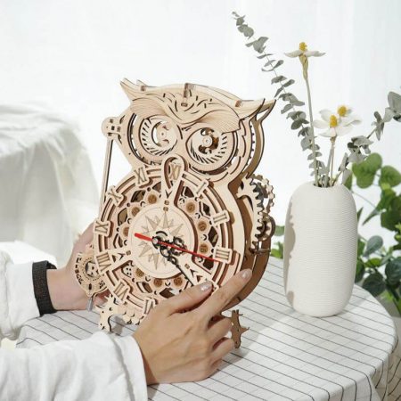 robotime rokr lk503 LK503 Owl Clock Reloj Búho Mechanical Gears ROKR Kit en madera para montar este increíble reloj con forma de Búho y totalmente funcional de 161 piezas. Montaje sin pegamento, únicamente ensamblando sus piezas.
